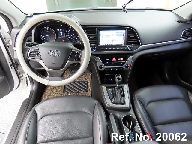  Hyundai / Avante Stock No. 20062